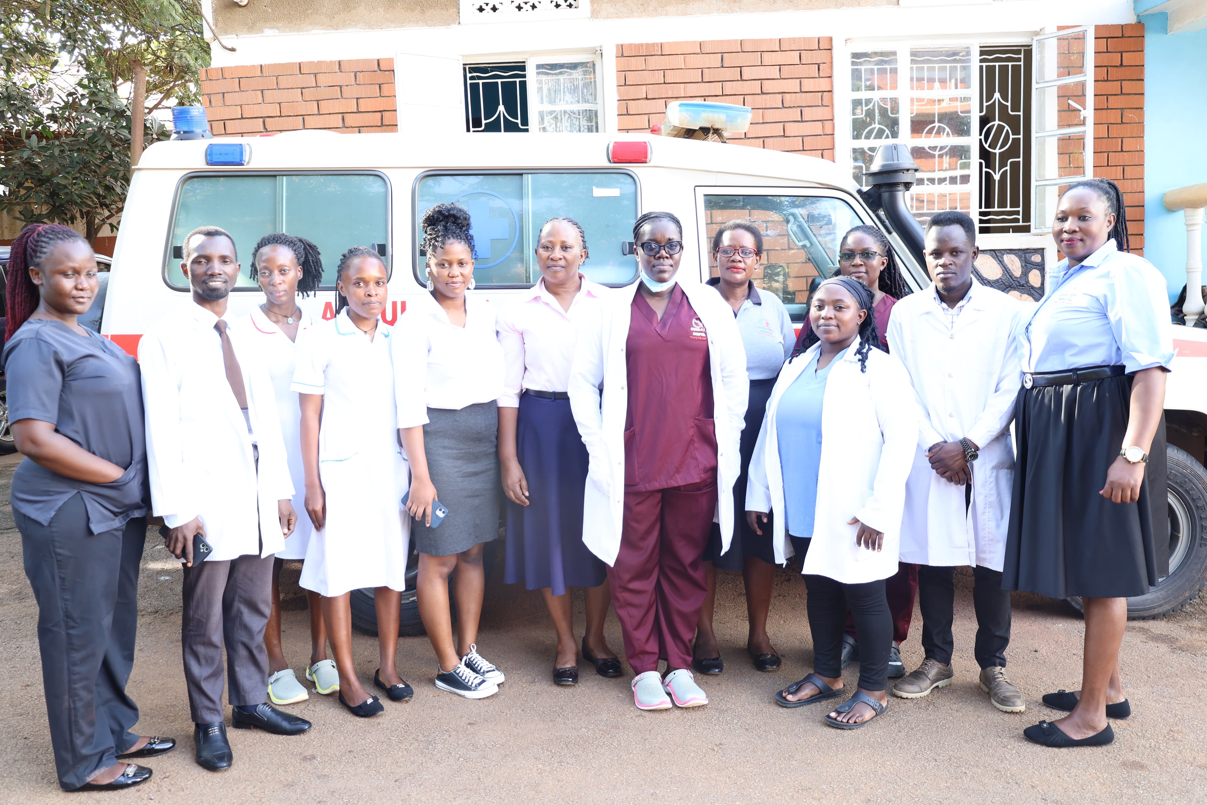 Ggwaatiro Hospital medical team